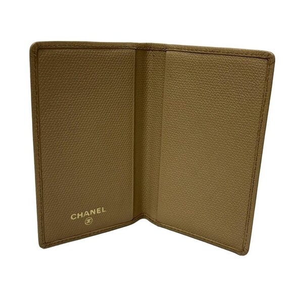 CHANEL CC Button - Beige Leather Card Case 163-061625 - Picture 3 of 4